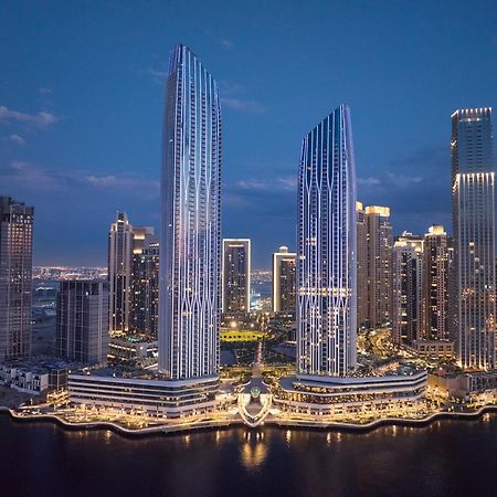 Address Creek Harbour Hotell Dubai Eksteriør bilde The complex at night