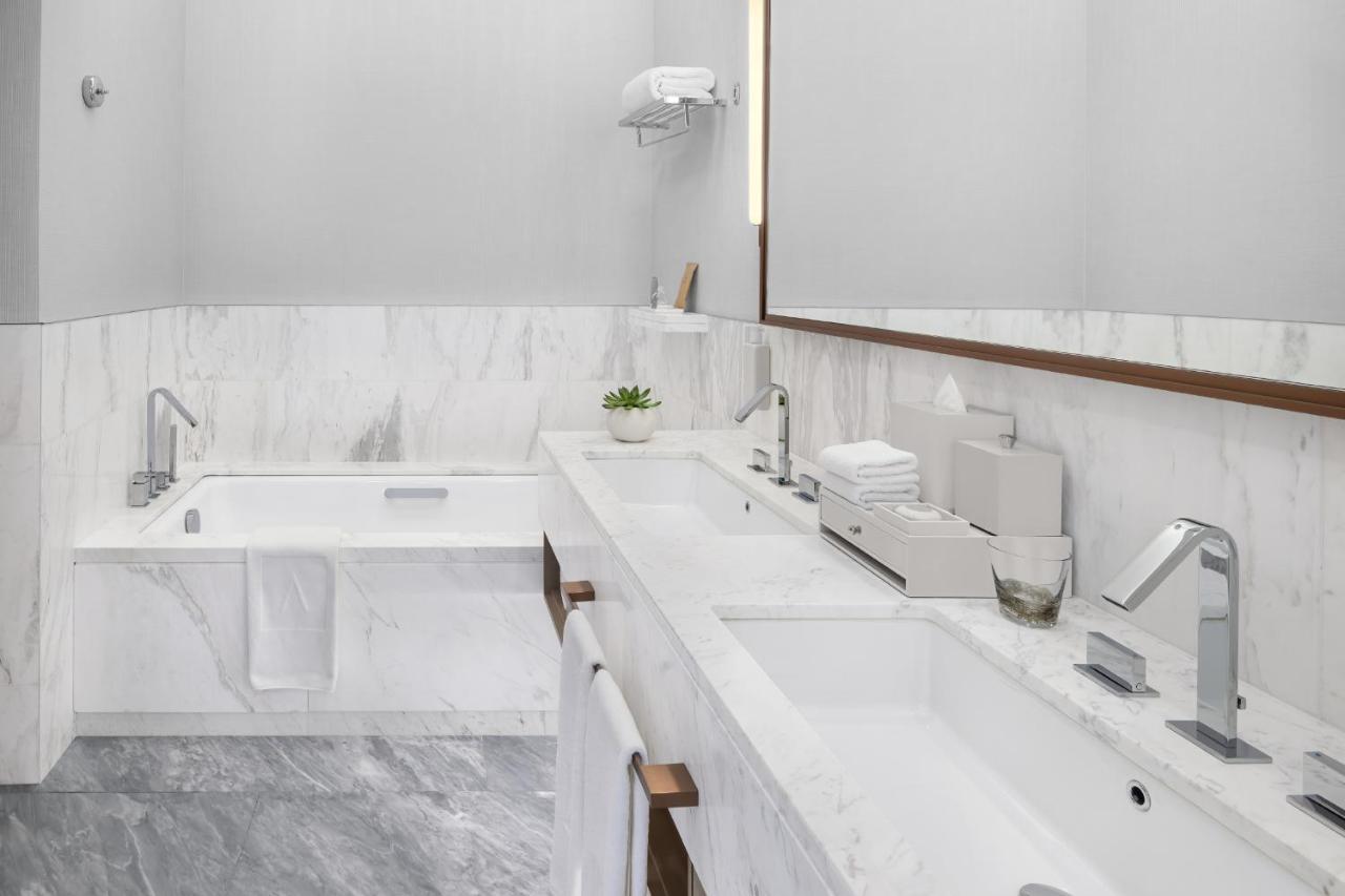 Address Creek Harbour Hotell Dubai Eksteriør bilde Bathroom