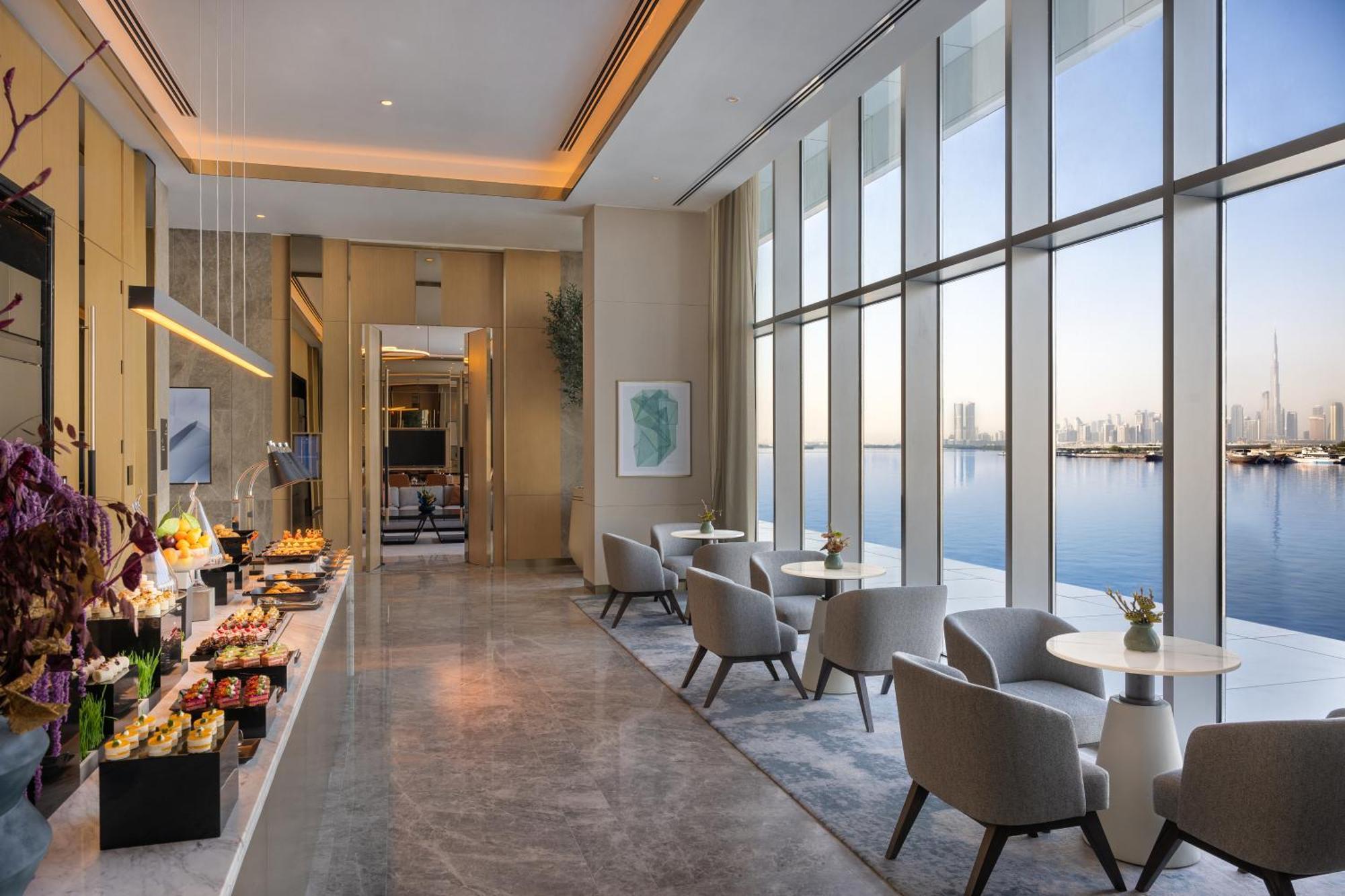 Address Creek Harbour Hotell Dubai Eksteriør bilde The lounge at the airport